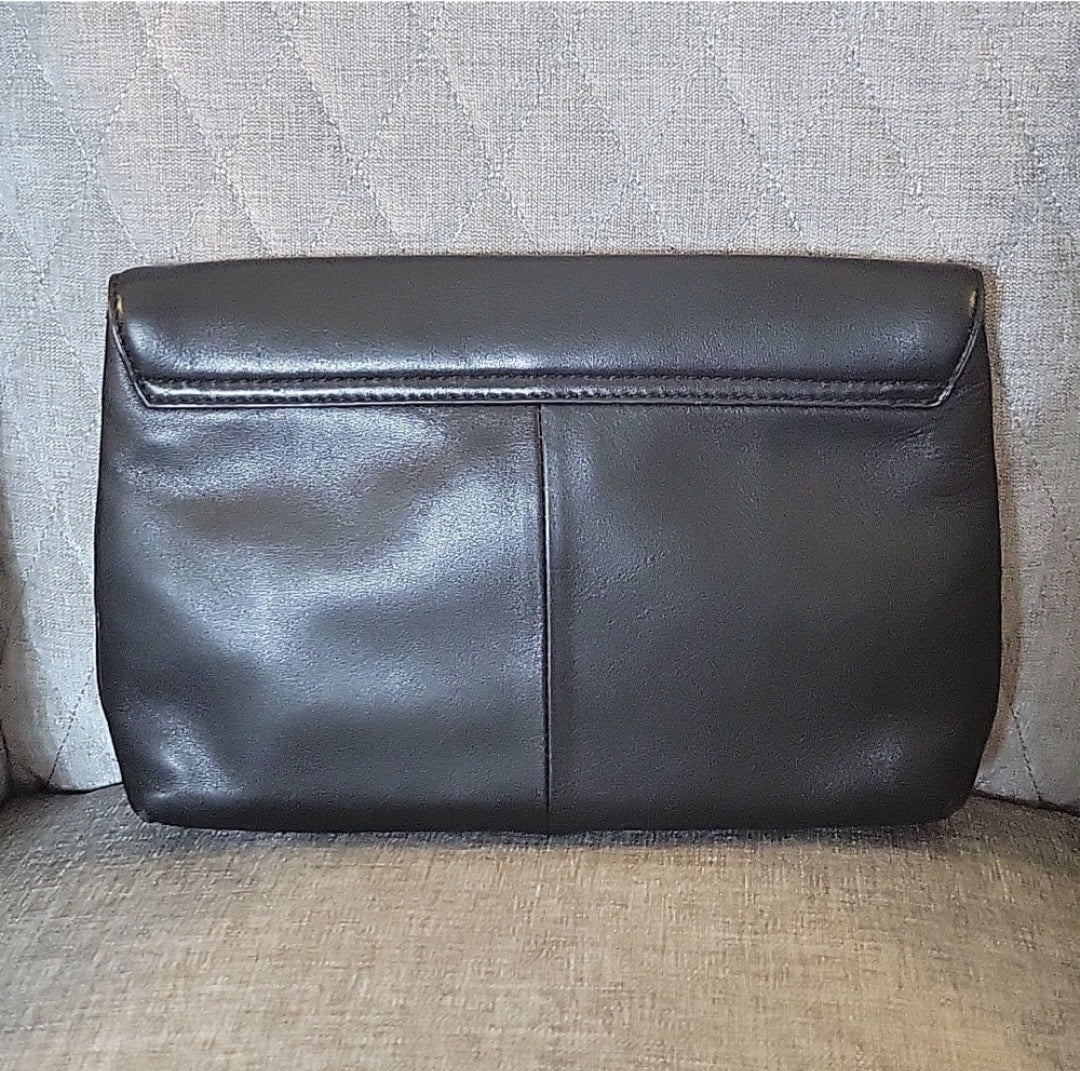 Leather 100% Clutch